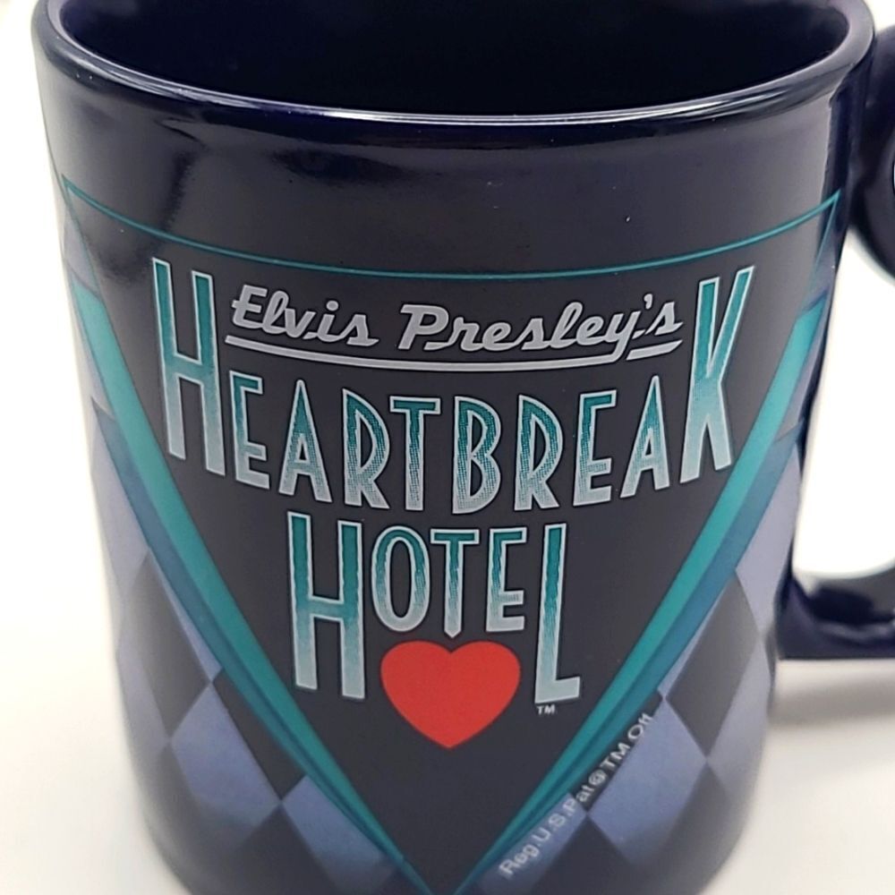 Elvis Presley Heartbreak Hotel Coffee Mugs, Set of 2 - Picture 4 of 9